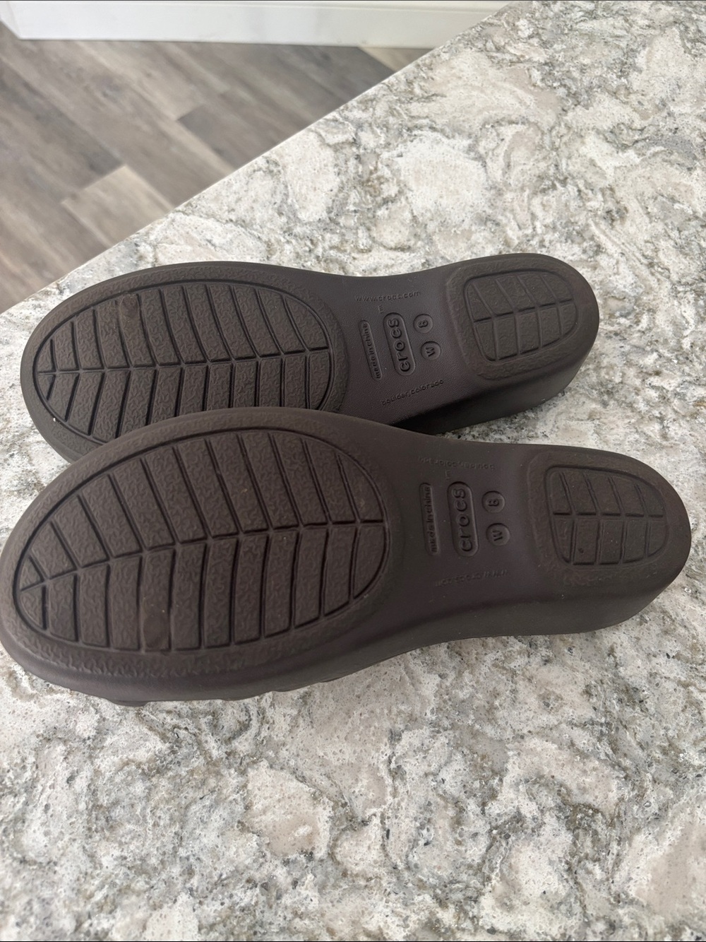 CROCS Brown Multi-Strap Slide Sandals 8 wide - Picture 3 of 3